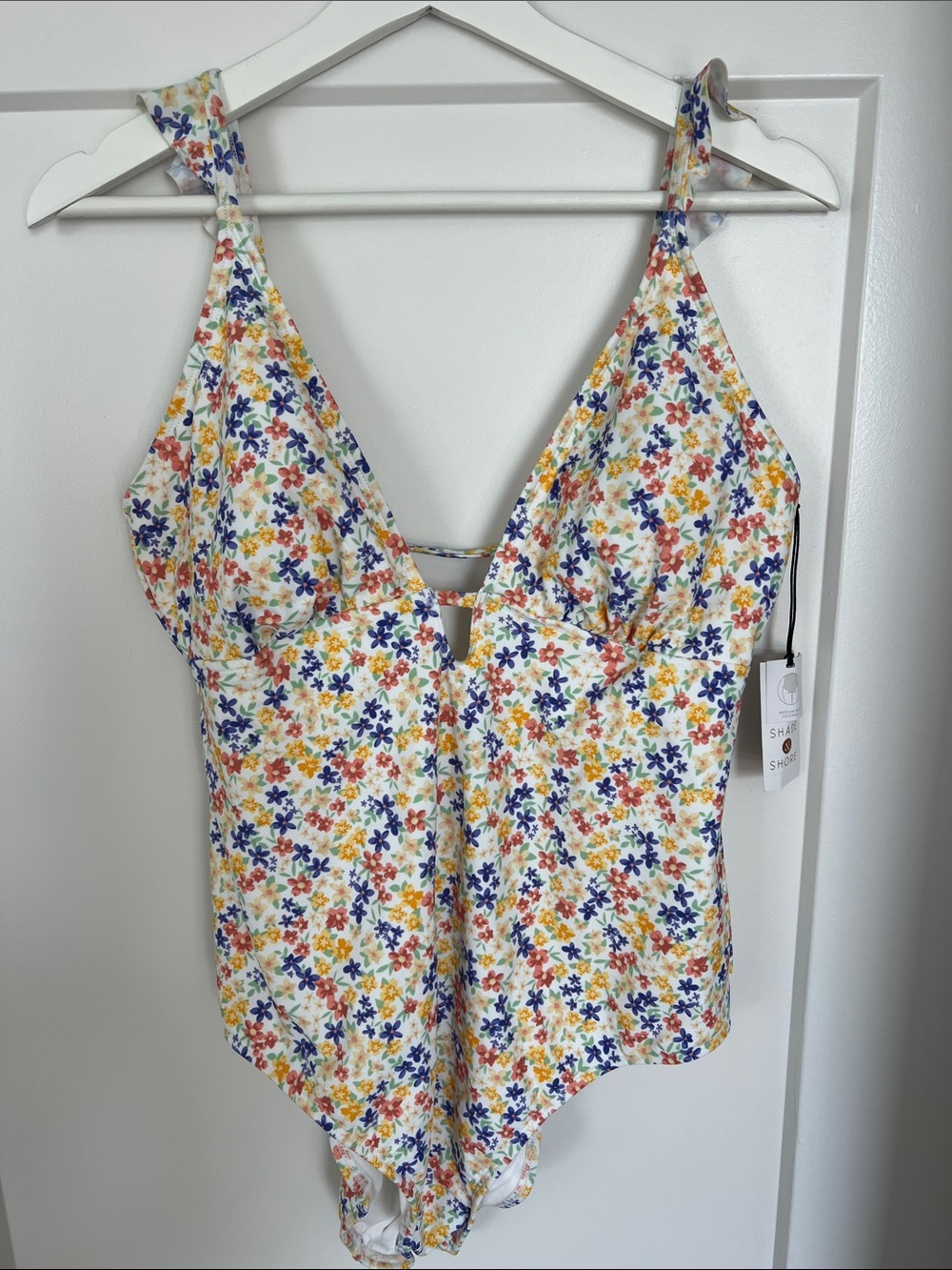 Shade & Shore Floral V-Neck Swimsuit in White Multicolor